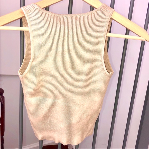 Gold Metallic V Neck Ribbed Crop Top - Picture 6 of 6